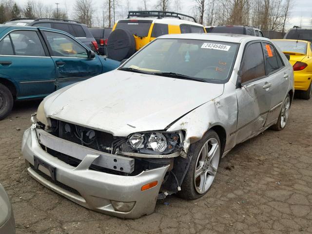 JTHBD192020061129 - 2002 LEXUS IS 300 SILVER photo 2