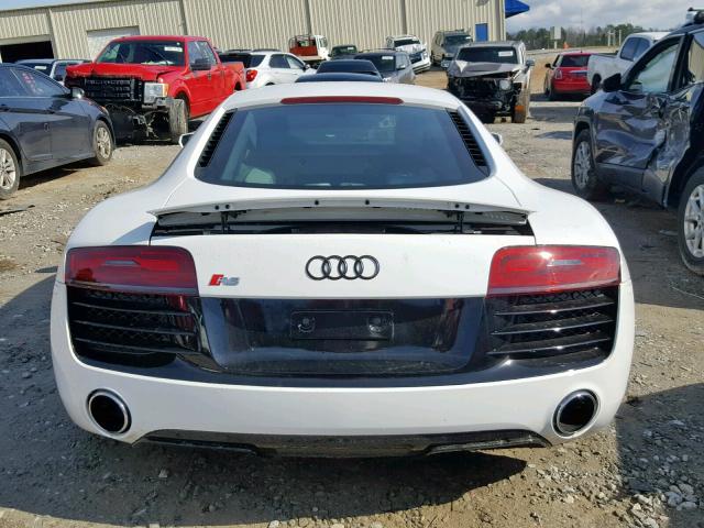 WUADUAFG0EN000853 - 2014 AUDI R8 4.2 QUA WHITE photo 6