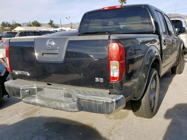 1N6AD07U17C446391 - 2007 NISSAN FRONTIER C BLACK photo 4