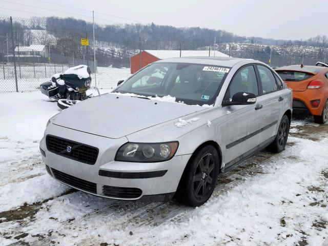 YV1MS382X72260028 - 2007 VOLVO S40 2.4I SILVER photo 2