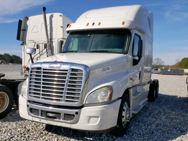 3AKJGLDV8ESFF7991 - 2014 FREIGHTLINER CASCADIA 1 WHITE photo 2