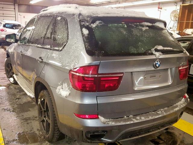 5UXZV8C53BL417840 - 2011 BMW X5 XDRIVE5 SILVER photo 3