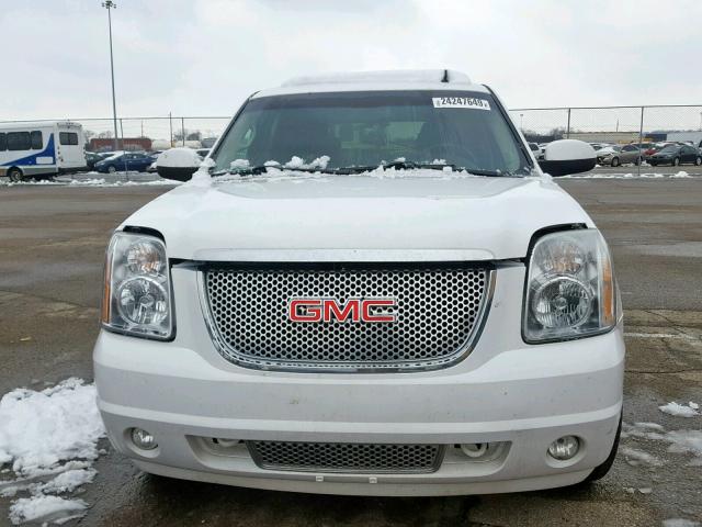 1GKUCEEF3AR108360 - 2010 GMC YUKON DENA WHITE photo 9