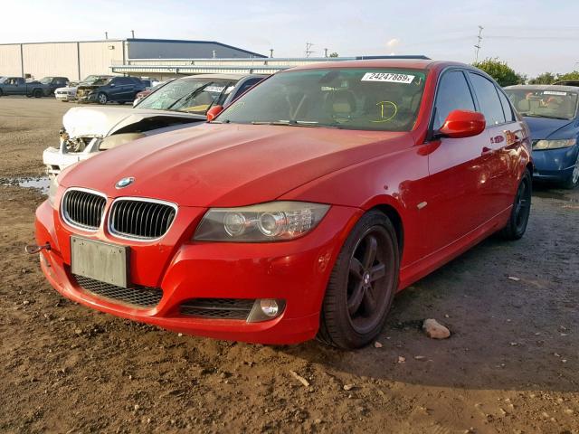 WBAPH575X9NL79401 - 2009 BMW 328 I SULE RED photo 2