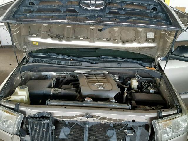 5TFDV54138X045102 - 2008 TOYOTA TUNDRA CRE BEIGE photo 7