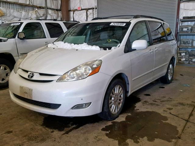 5TDZK22C69S258926 - 2009 TOYOTA SIENNA XLE WHITE photo 2