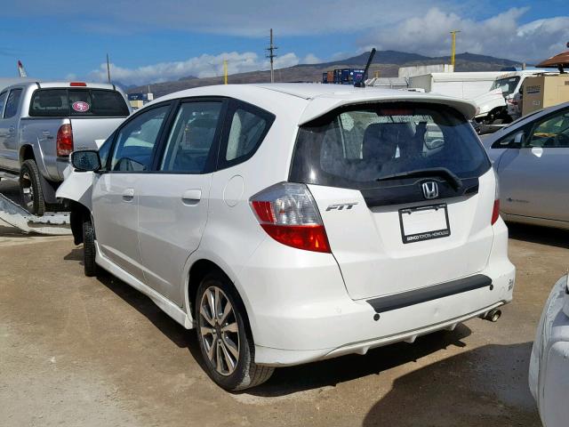 JHMGE8H50DC010853 - 2013 HONDA FIT SPORT WHITE photo 3