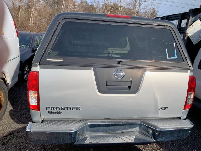 1N6AD09W47C420964 - 2007 NISSAN FRONTIER C SILVER photo 8