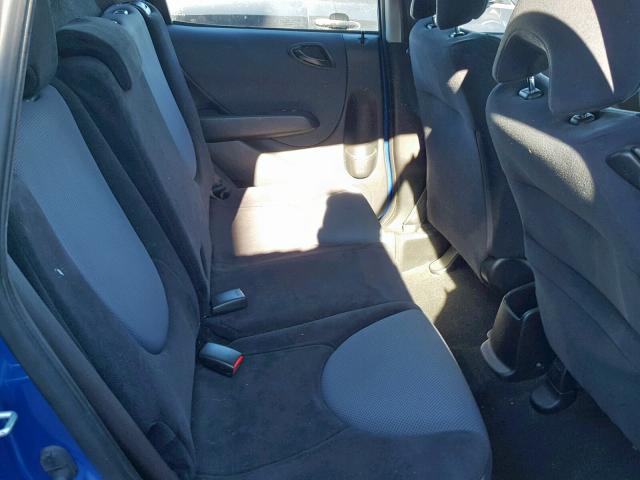 JHMGD38458S059913 - 2008 HONDA FIT BLUE photo 6