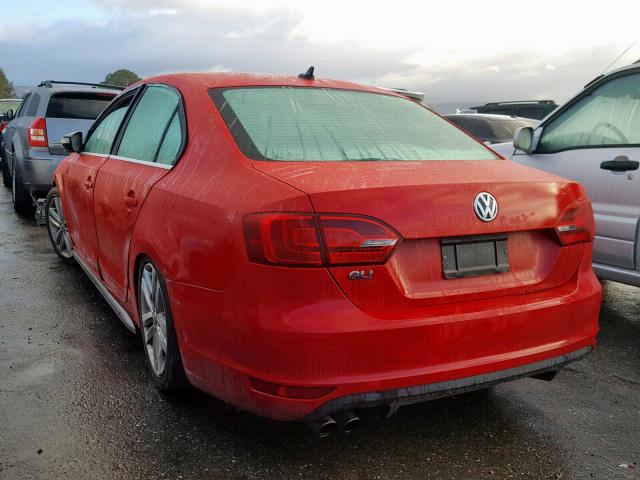 3VW4A7AJXCM100586 - 2012 VOLKSWAGEN JETTA GLI RED photo 3