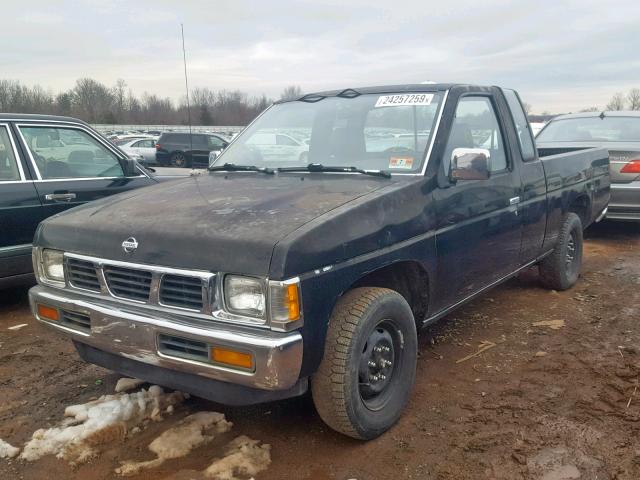 1N6SD16S9TC387210 - 1996 NISSAN TRUCK KING BLACK photo 2