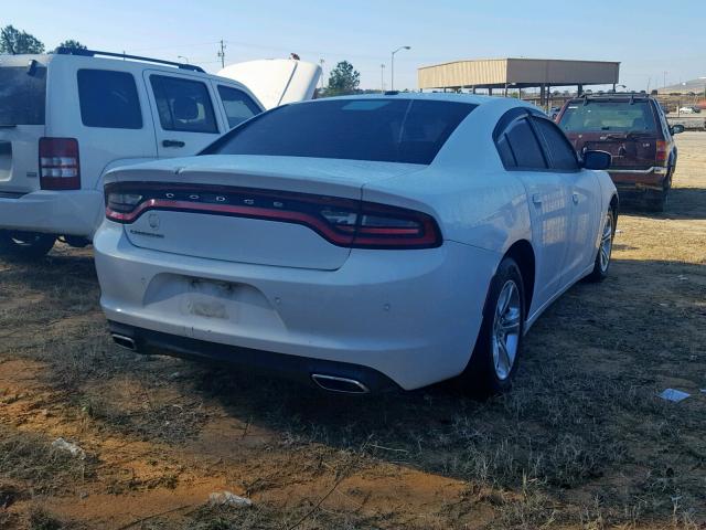 2C3CDXBG8FH768404 - 2015 DODGE CHARGER SE WHITE photo 4