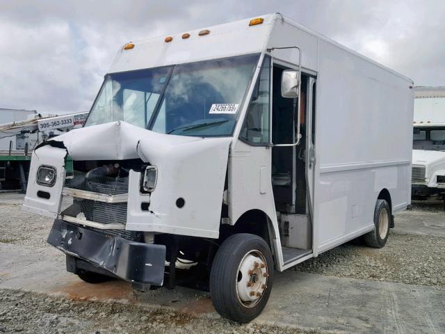 4UZA4FF40WC932191 - 1998 FREIGHTLINER CHASSIS M WHITE photo 2