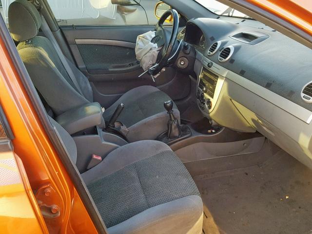 KL5JJ66Z25K159498 - 2005 SUZUKI RENO LX ORANGE photo 5