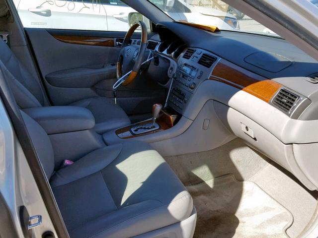 JTHBA30G565170739 - 2006 LEXUS ES 330 SILVER photo 5