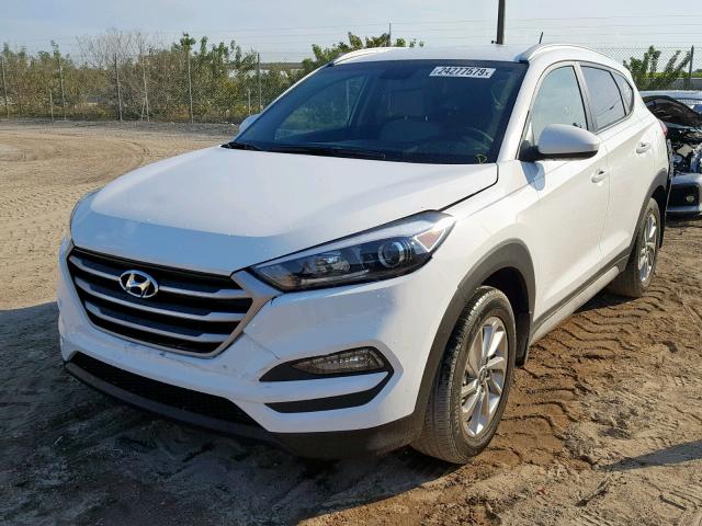 KM8J33A40HU331269 - 2017 HYUNDAI TUCSON LIM WHITE photo 2