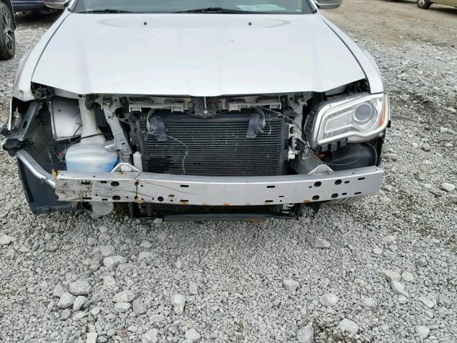 2C3CCAAG5CH206201 - 2012 CHRYSLER 300 SILVER photo 9