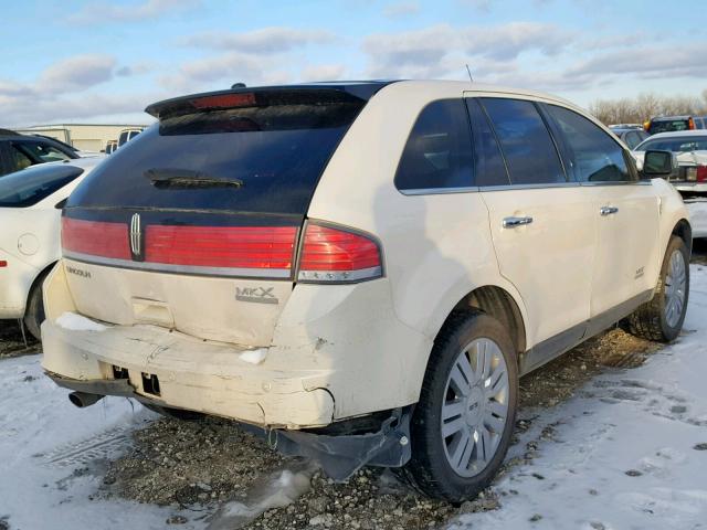 2LMDU68C58BJ38246 - 2008 LINCOLN MKX WHITE photo 4