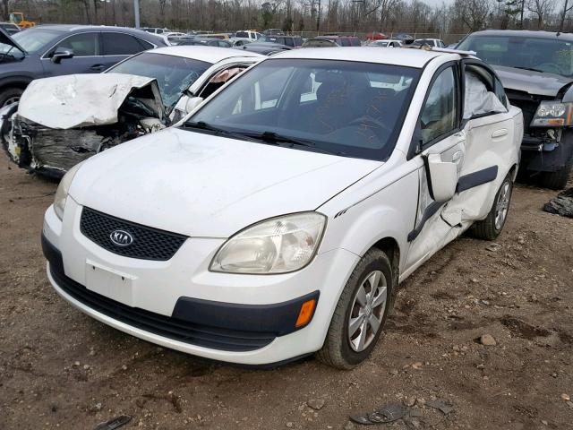 KNADE123286382375 - 2008 KIA RIO BASE WHITE photo 2