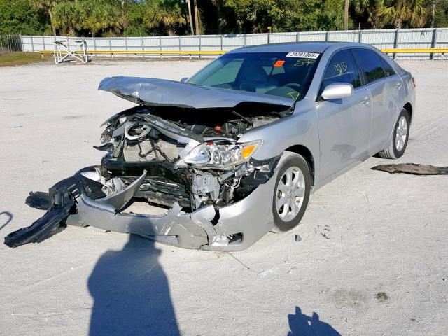 4T1BF3EK6BU723250 - 2011 TOYOTA CAMRY BASE SILVER photo 2