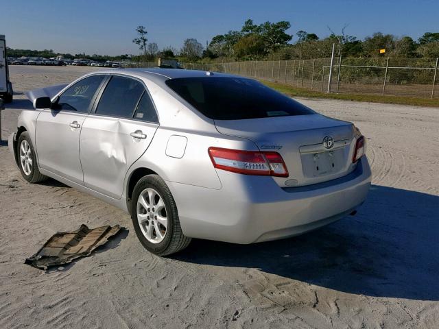 4T1BF3EK6BU723250 - 2011 TOYOTA CAMRY BASE SILVER photo 3