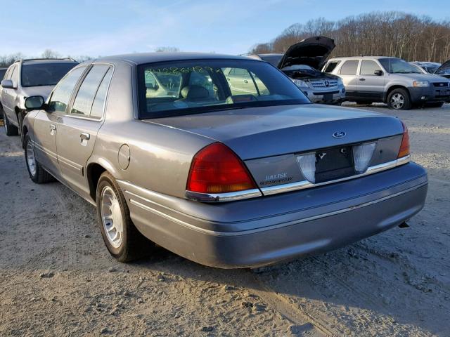 2FAFP74W1YX149842 - 2000 FORD CROWN VICT GRAY photo 3