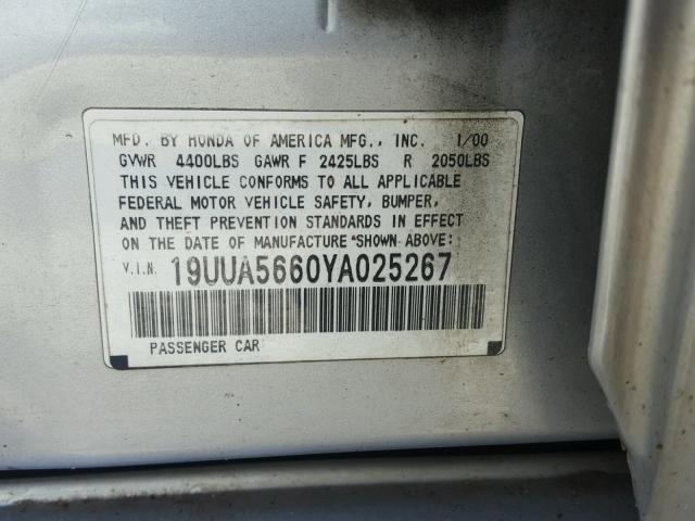 19UUA5660YA025267 - 2000 ACURA 3.2TL SILVER photo 10