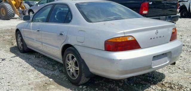 19UUA5660YA025267 - 2000 ACURA 3.2TL SILVER photo 3