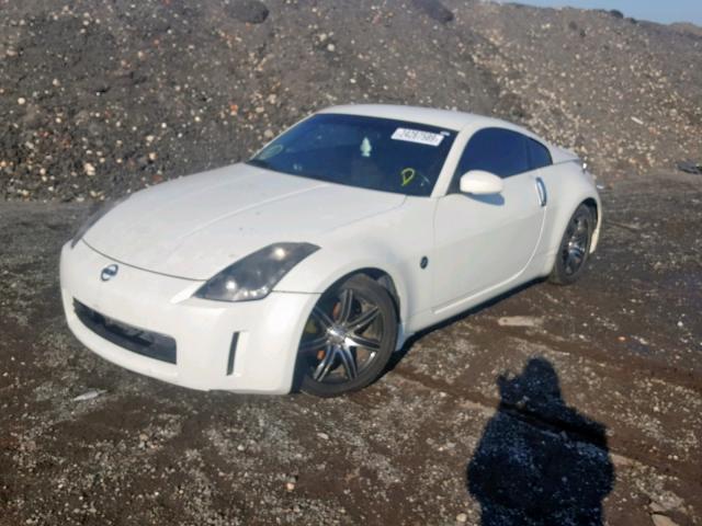 JN1AZ34D54T164795 - 2004 NISSAN 350Z COUPE WHITE photo 2