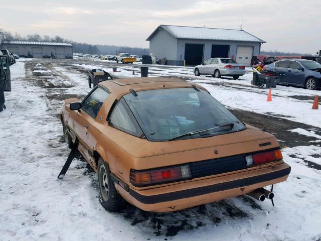 JM1FB3318D0711512 - 1983 MAZDA RX7 GOLD photo 3