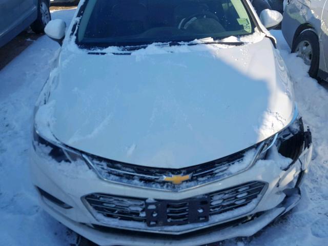 1G1BG5SM1G7291779 - 2016 CHEVROLET CRUZE PREM WHITE photo 7