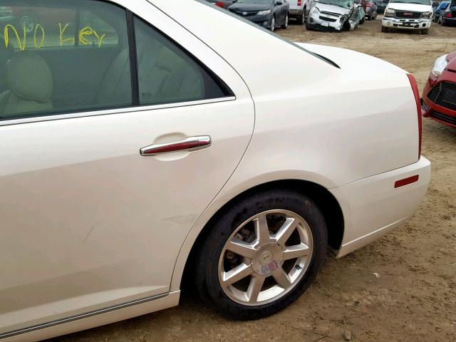 1G6DW67V390157476 - 2009 CADILLAC STS WHITE photo 9