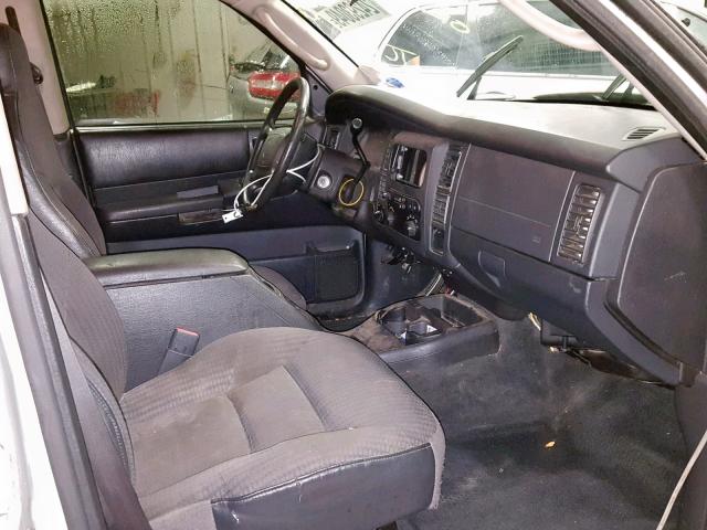 1B4HS38NX2F130105 - 2002 DODGE DURANGO SP SILVER photo 5