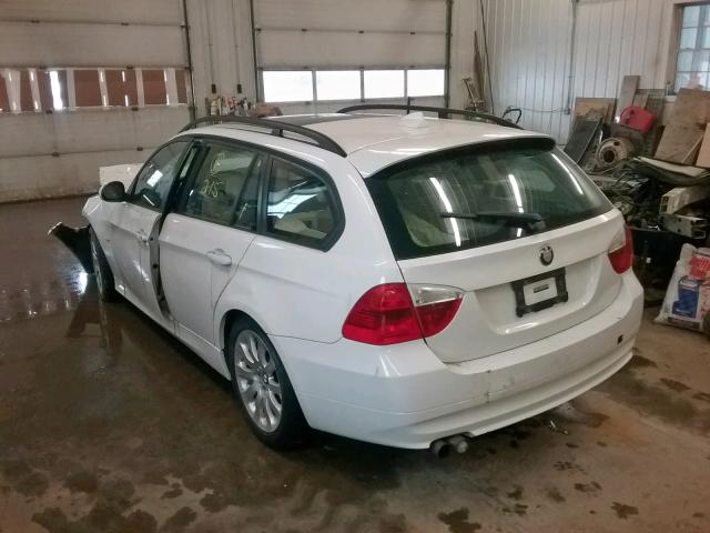 WBAVT13596KW22987 - 2006 BMW 325 XIT WHITE photo 3