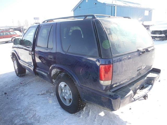 1GNDT13W6Y2103512 - 2000 CHEVROLET BLAZER BLUE photo 3