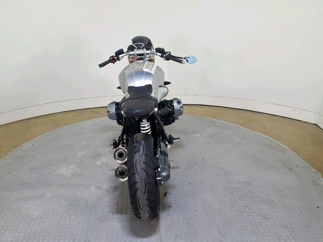 WB10A1608GZ615635 - 2016 BMW R NINE T SILVER photo 9