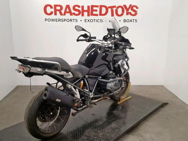 WB10A1102GZ671187 - 2016 BMW R1200 GS BLACK photo 17