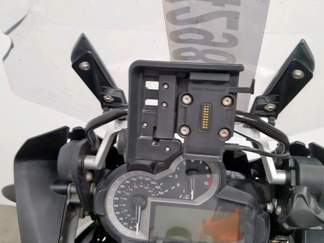 WB10A1102GZ671187 - 2016 BMW R1200 GS BLACK photo 9