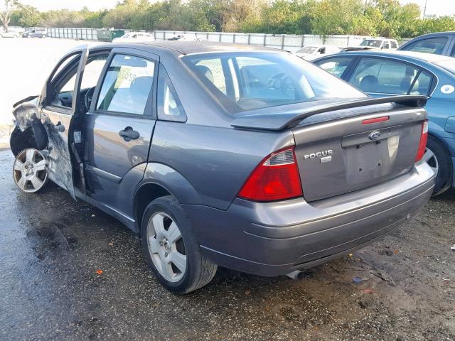 1FAHP34N37W162157 - 2007 FORD FOCUS ZX4 GRAY photo 3