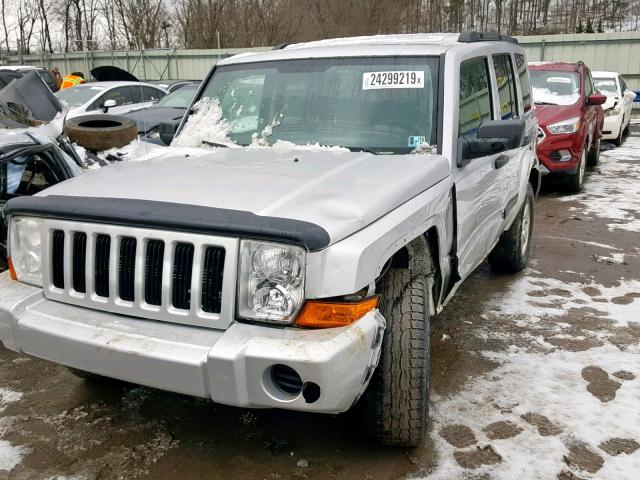 1J8HG48N26C189157 - 2006 JEEP COMMANDER Gümüş foto 2