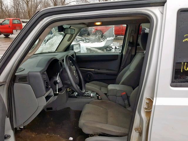 1J8HG48N26C189157 - 2006 JEEP COMMANDER Gümüş foto 5