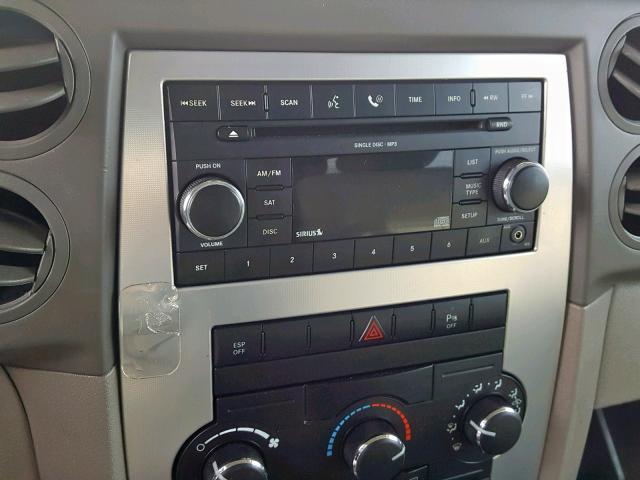 1J8HG48K08C202870 - 2008 JEEP COMMANDER SILVER photo 9