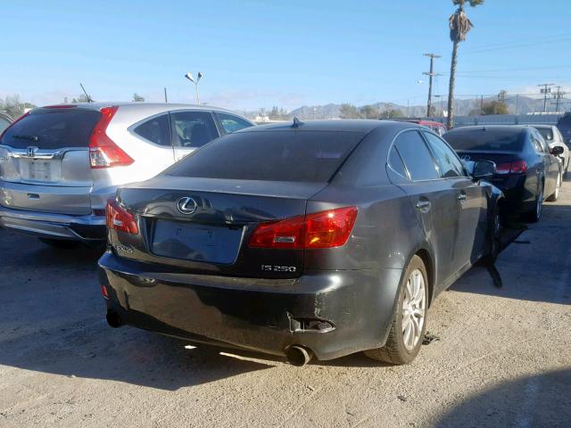 JTHBK262885073783 - 2008 LEXUS IS 250 GRAY photo 4