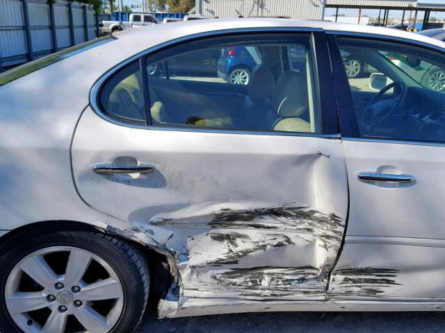 JTHBA30G965157993 - 2006 LEXUS ES 330 WHITE photo 9