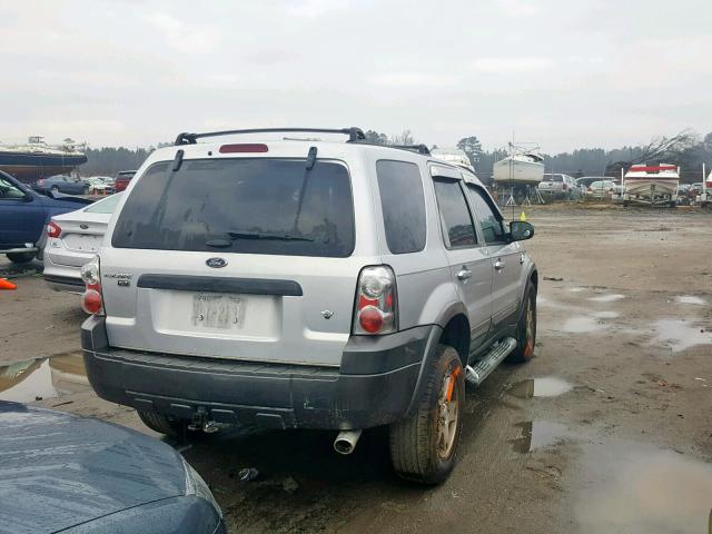 1FMCU03135KA56981 - 2005 FORD ESCAPE XLT GRAY photo 4