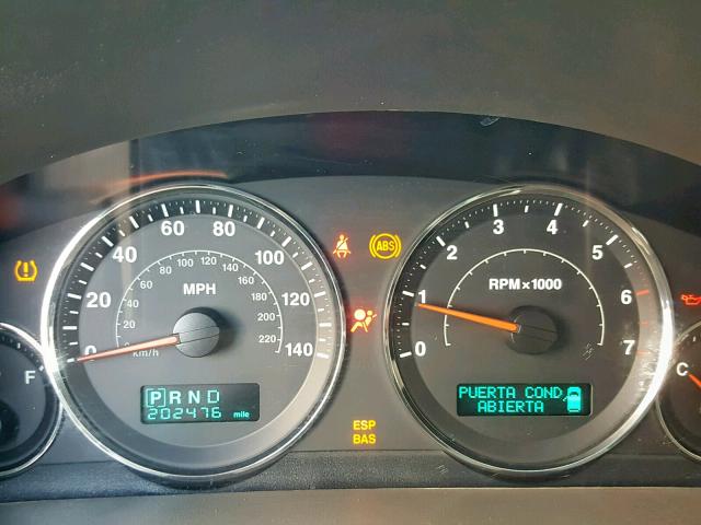 1J8HG48N76C210780 - 2006 JEEP COMMANDER GRAY photo 8