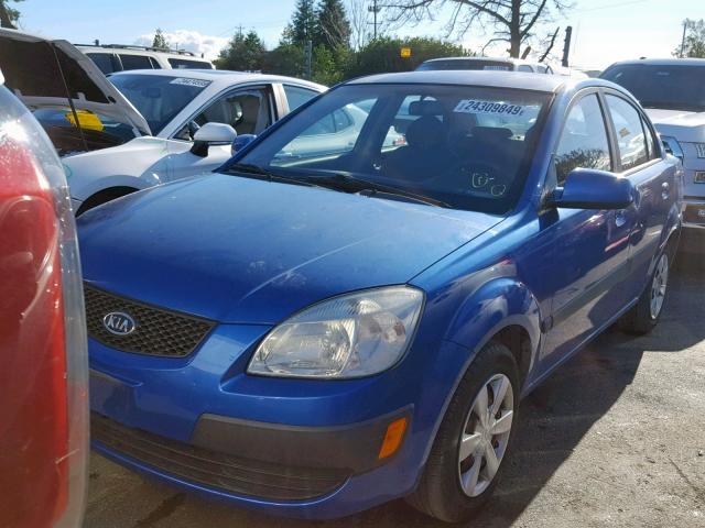 KNADE123766170021 - 2006 KIA RIO BLUE photo 2