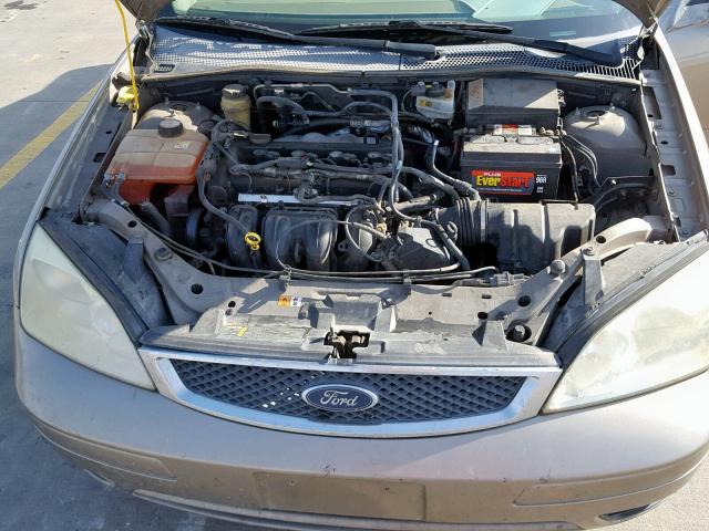 1FAFP34N95W140927 - 2005 FORD FOCUS ZX4 GOLD photo 7