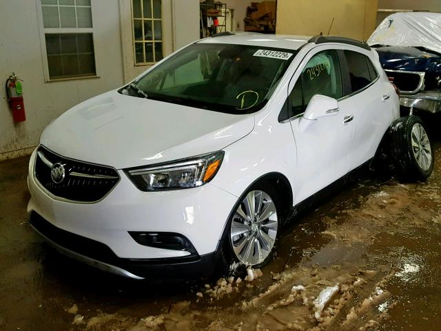 KL4CJASB1JB695281 - 2018 BUICK ENCORE PRE WHITE photo 2