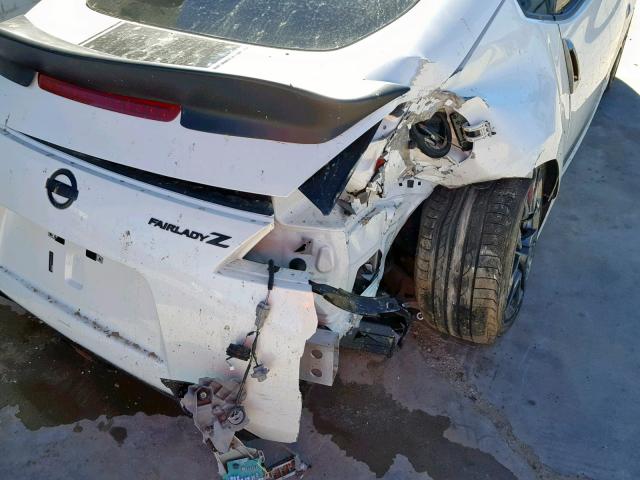 JN1AZ4EH0KM422218 - 2019 NISSAN 370Z BASE WHITE photo 9